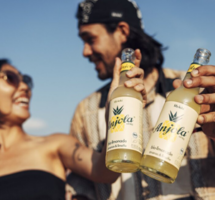 Verleng de zomer met anjola bio-limonade van fritz-kola